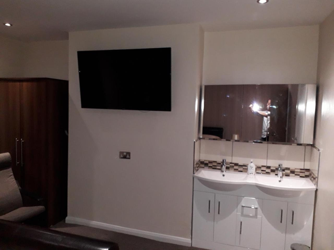 The Inn Guest House Newton Derbyshire Tibshelf Esterno foto