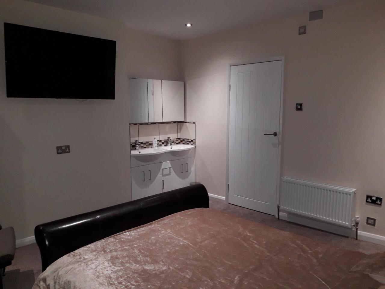 The Inn Guest House Newton Derbyshire Tibshelf Esterno foto